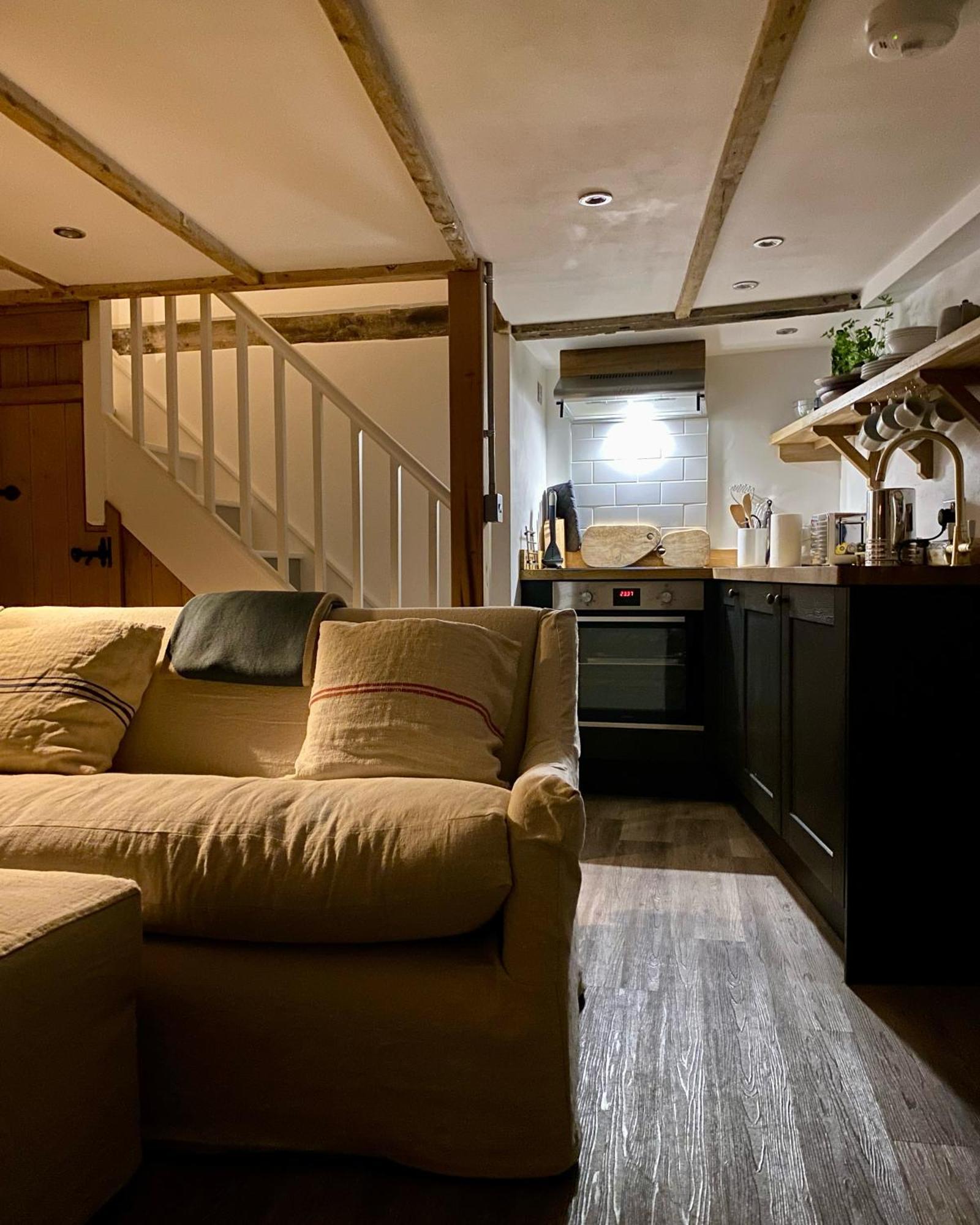 מאוסהול The Old Gallery - Charming Coastal Escape For Two מראה חיצוני תמונה