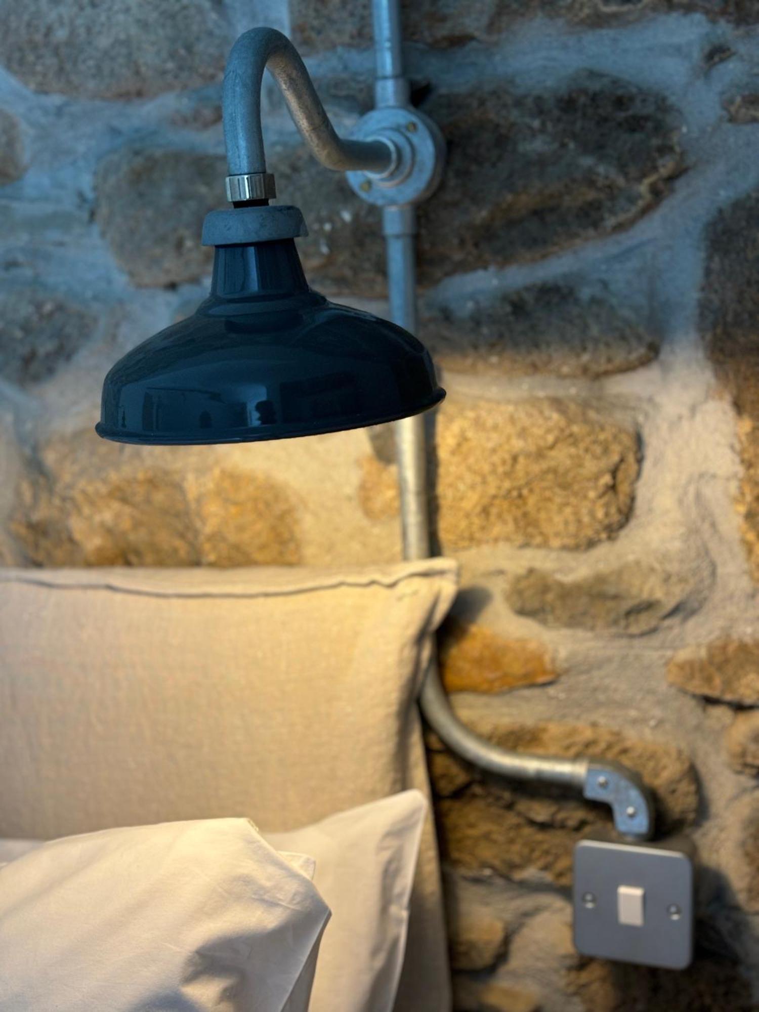 מאוסהול The Old Gallery - Charming Coastal Escape For Two מראה חיצוני תמונה